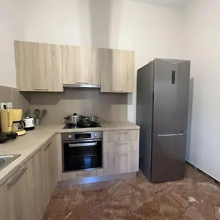 Thyme, 2 Brs Apt, 5mins Nafplio, 10 Mins * 纳夫普利翁