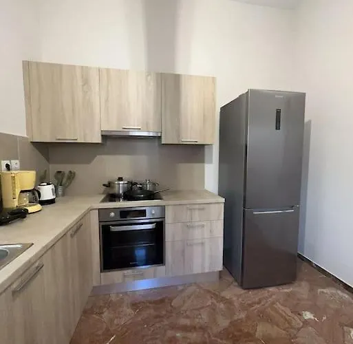 Thyme, 2 Brs Apt, 5mins Nafplio, 10 Mins * Nafplion