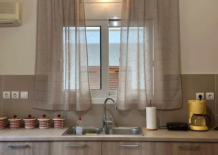 Thyme, 2 Brs Apt, 5mins Nafplio, 10 Mins 아파트 *